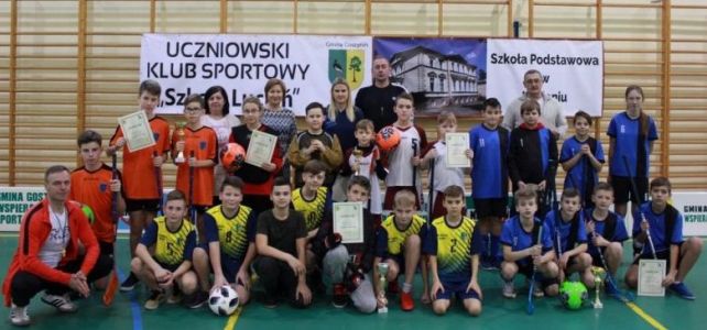 Mikołajkowy Turniej  Unihokeja dla szkół z terenu Gminy Gostynin